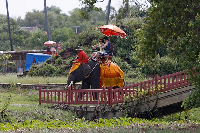 Wat Maheyong-070